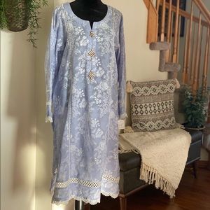 Size:M. Brand bareeze & color light purple